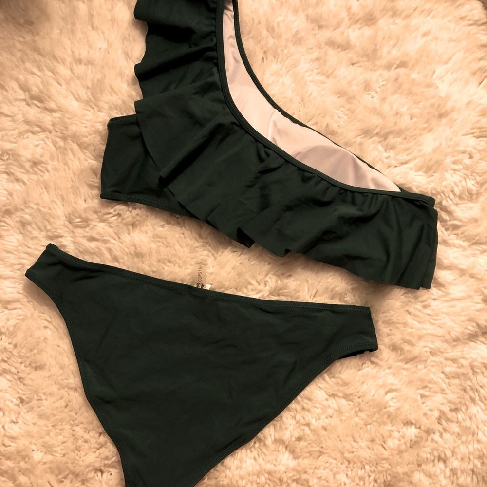 One Shoulder Ruffle Bikini - Picture 2 of 3